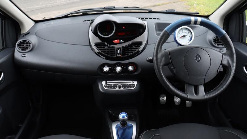 RENAULT TWINGO