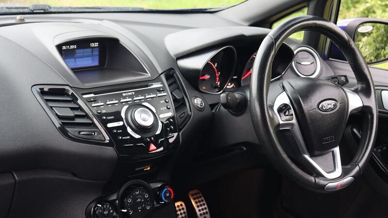 FORD FIESTA