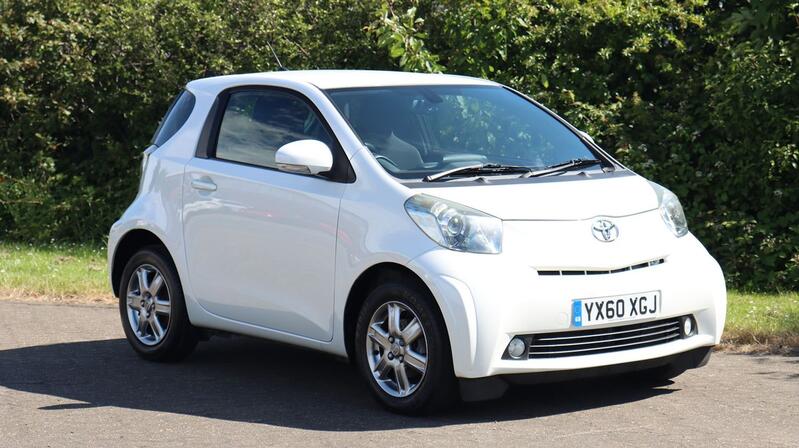 TOYOTA IQ
