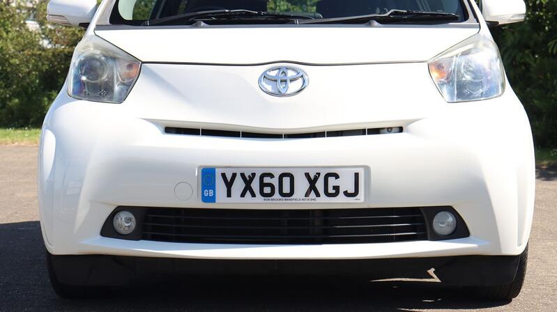 TOYOTA IQ