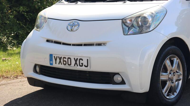 TOYOTA IQ