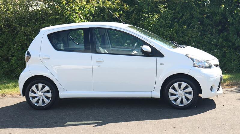 TOYOTA AYGO