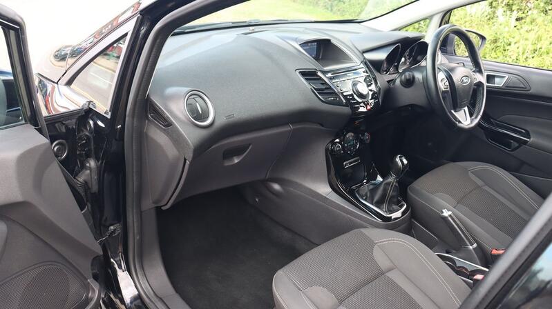 FORD FIESTA