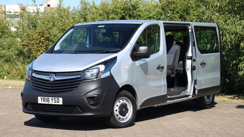 VAUXHALL VIVARO