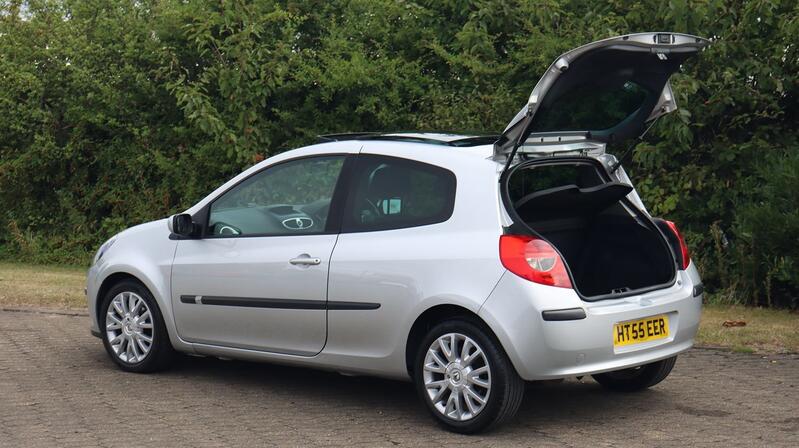 RENAULT CLIO