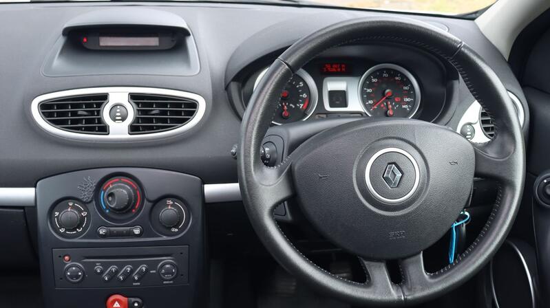 RENAULT CLIO
