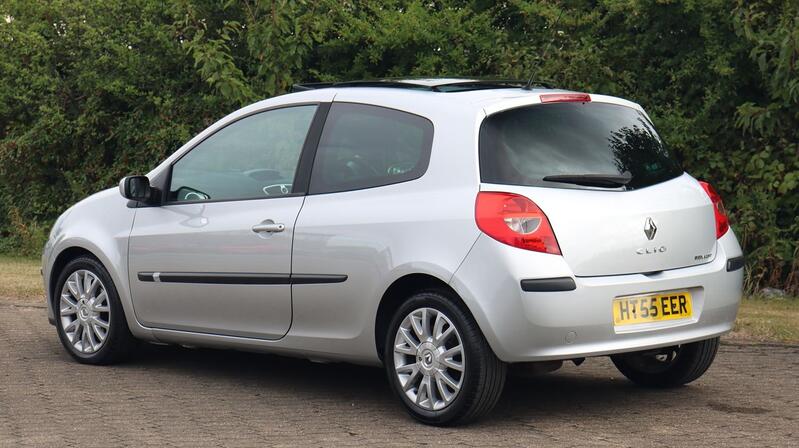 RENAULT CLIO