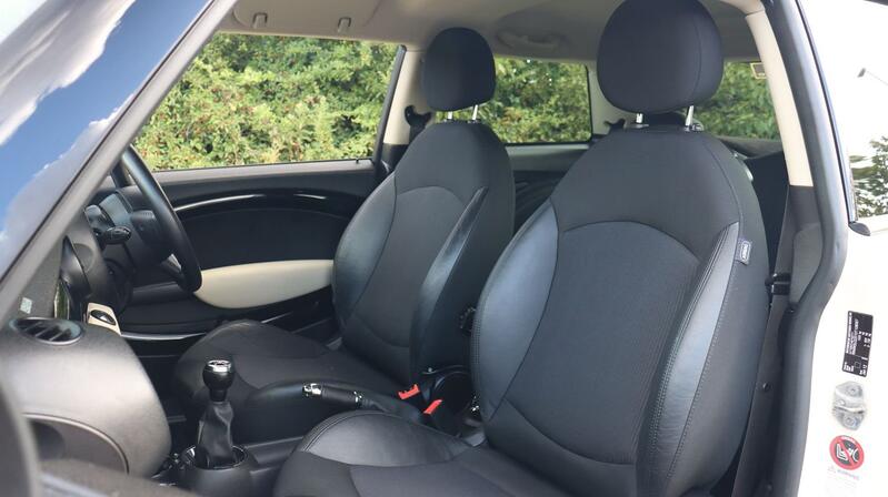MINI HATCH