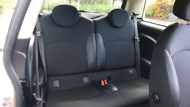 MINI HATCH