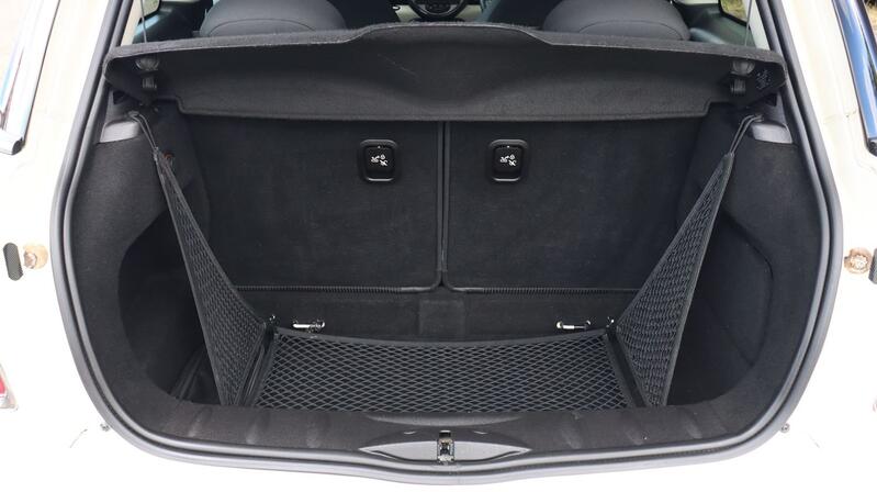 MINI HATCH