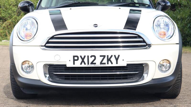 MINI HATCH