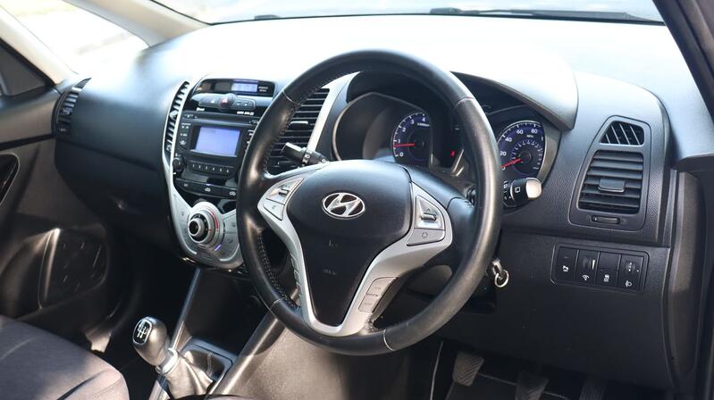 HYUNDAI IX20