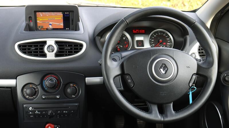 RENAULT CLIO