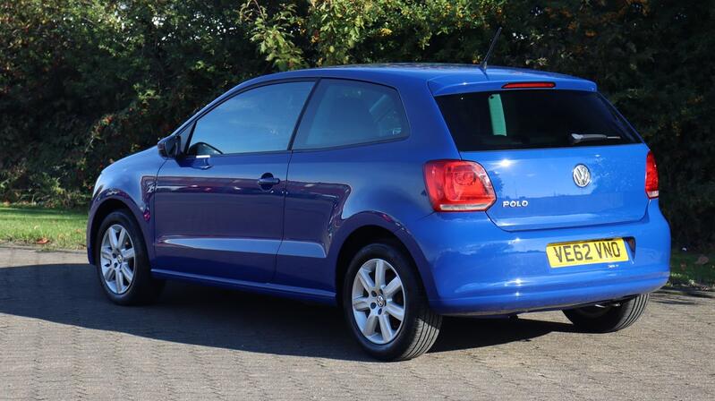 VOLKSWAGEN POLO