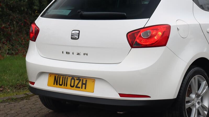 SEAT IBIZA