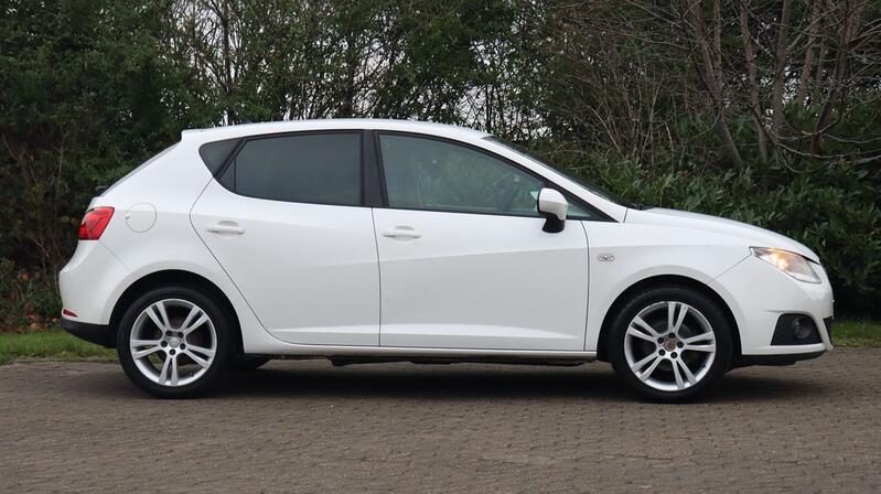 SEAT IBIZA