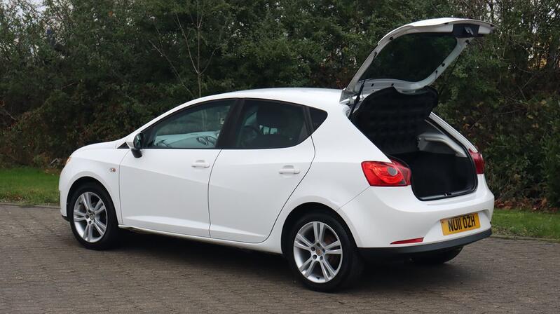 SEAT IBIZA