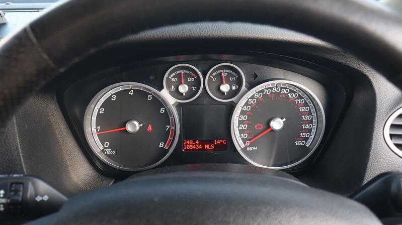 FORD FOCUS