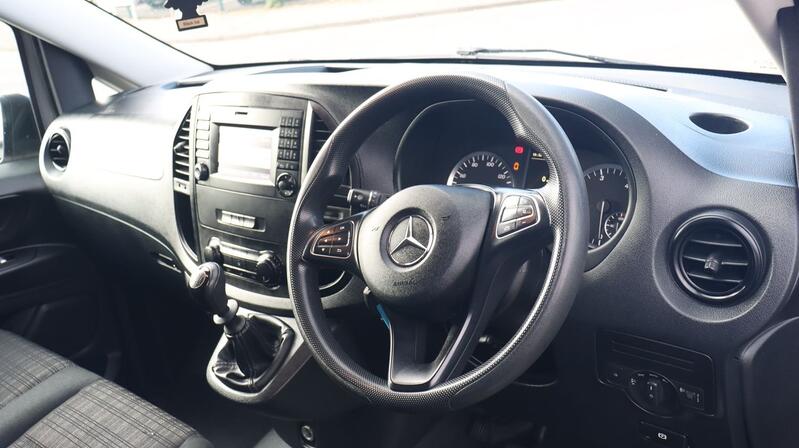 MERCEDES-BENZ VITO