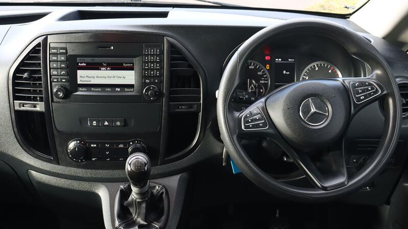 MERCEDES-BENZ VITO