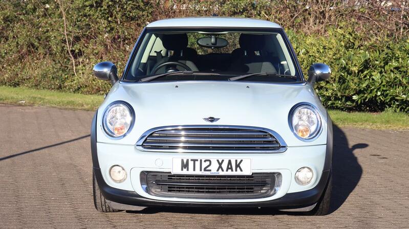 MINI HATCH