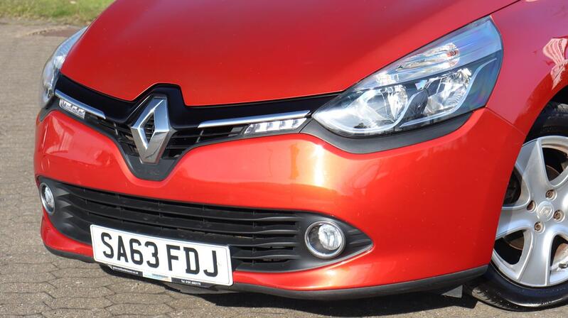 RENAULT CLIO
