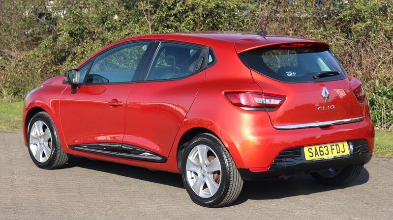 RENAULT CLIO