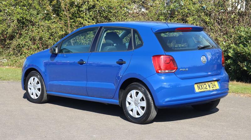 VOLKSWAGEN POLO