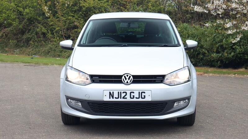 VOLKSWAGEN POLO