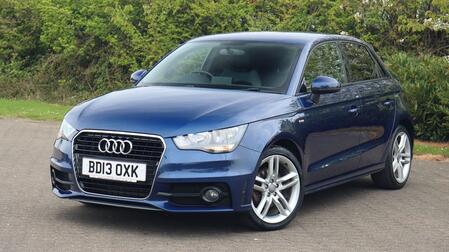 AUDI A1 1.6 TDI S line