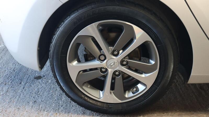 HYUNDAI I30
