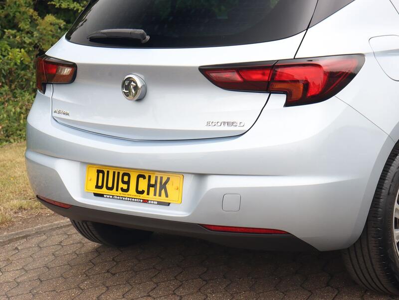 VAUXHALL ASTRA