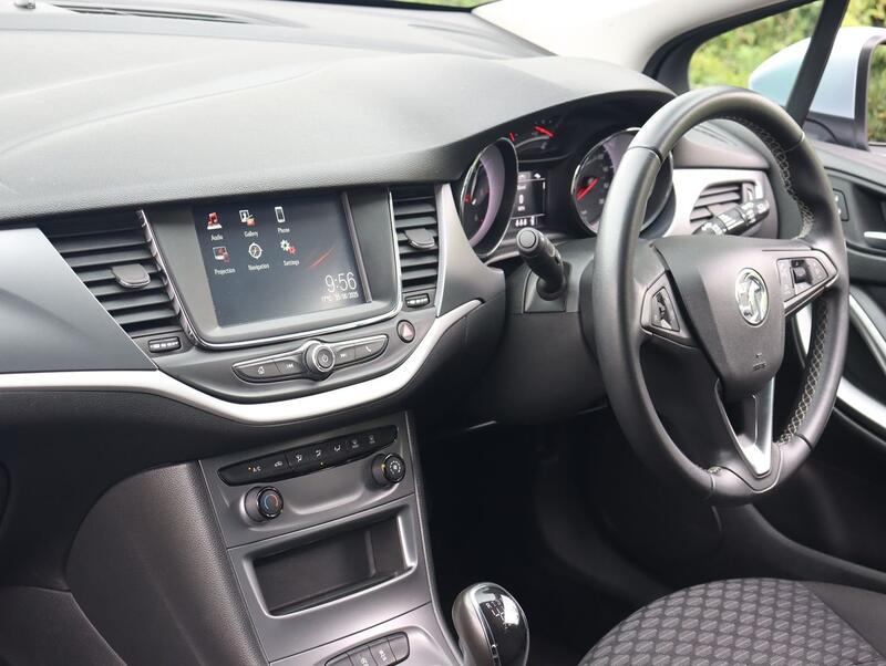 VAUXHALL ASTRA