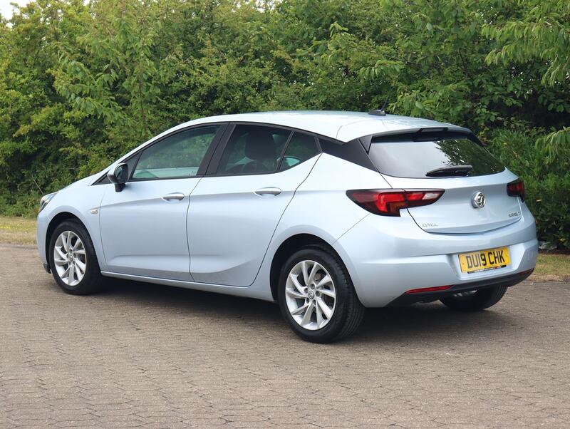 VAUXHALL ASTRA