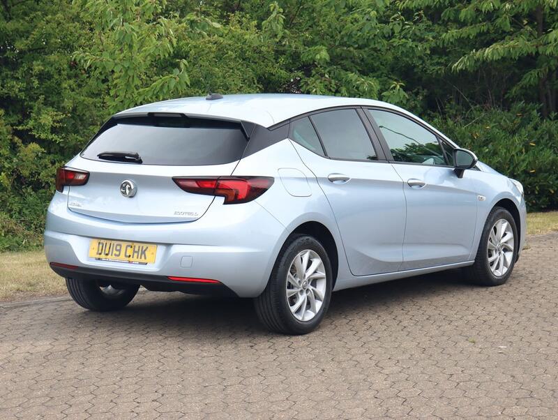 VAUXHALL ASTRA