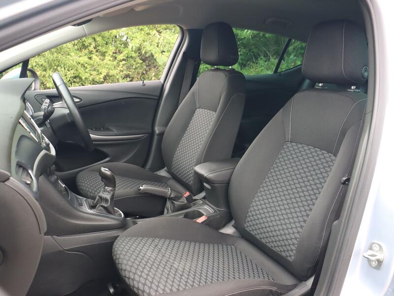 VAUXHALL ASTRA
