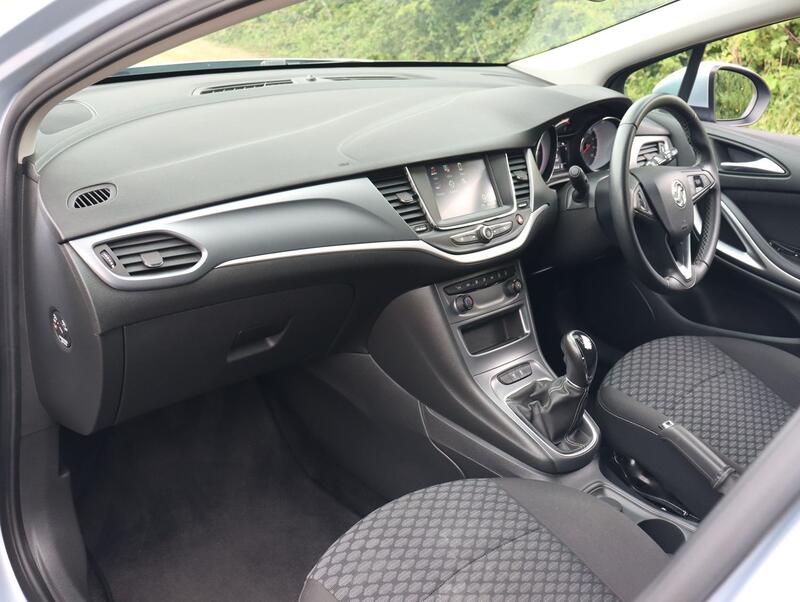 VAUXHALL ASTRA